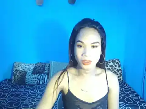 Snapshot of venustheg0ddess chatting on 12/15/24, 12:18 venustheg0ddess online show from 12/15/24, 12:18