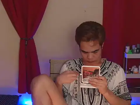 Snapshot of mike_jm chatting on 12/16/25, 10:20 mike jm online show from 12/16/25, 10:20