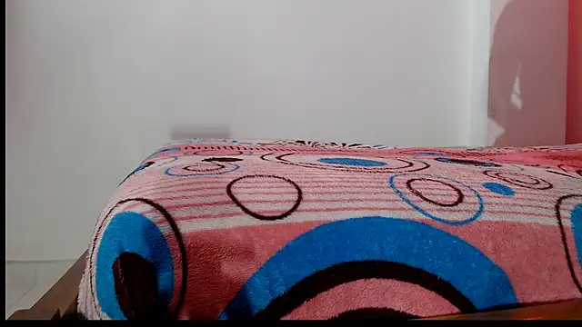 aniitaeyescute online show from 08/04/26, 02:52