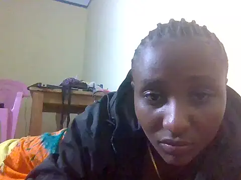 Petitesecret online show from 08/02/26, 10:08