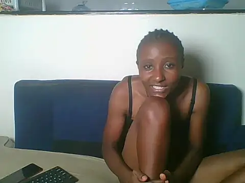 Petitesecret online show from 08/03/26, 10:24