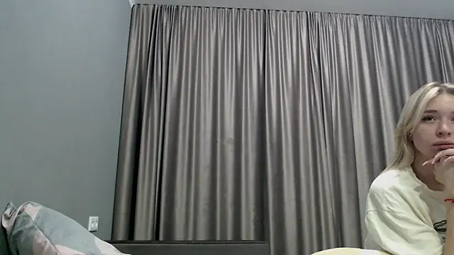 Emily Hartt online show from 08/07/26, 06:54