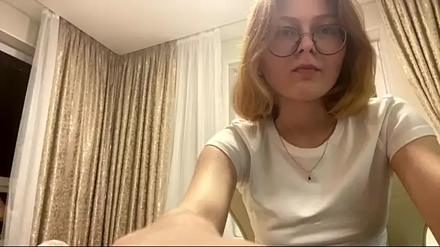 ViennaKiss online show from 08/07/26, 11:45