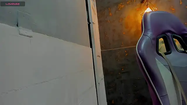 Mila Catelli online show from 08/05/26, 02:47