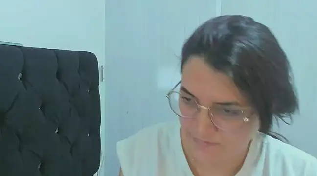 Snapshot of MARILYN_GARCIA chatting on 12/11/24, 07:57 MARILYN GARCIA online show from 12/11/24, 07:57