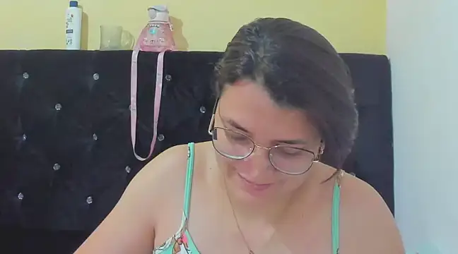 Snapshot of MARILYN_GARCIA chatting on 12/15/24, 02:27 MARILYN GARCIA online show from 12/15/24, 02:27