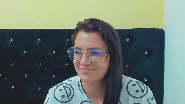 Snapshot of MARILYN_GARCIA chatting on 12/29/24, 06:27 MARILYN GARCIA online show from 12/29/24, 06:27