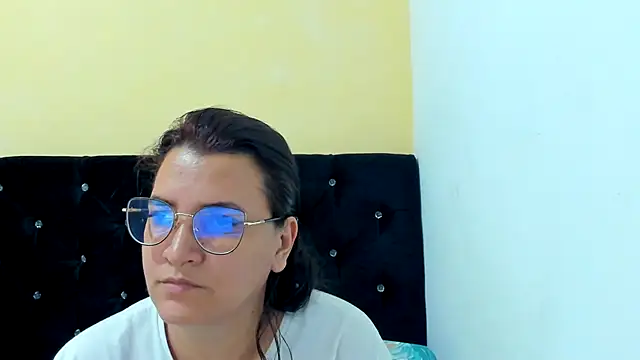 Snapshot of MARILYN_GARCIA chatting on 12/30/24, 10:34 MARILYN GARCIA online show from 12/30/24, 10:34