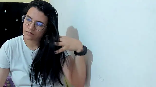 Snapshot of MARILYN_GARCIA chatting on 01/05/25, 06:56 MARILYN GARCIA online show from 01/05/25, 06:56