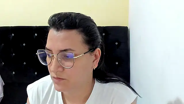 Snapshot of MARILYN_GARCIA chatting on 01/06/25, 12:16 MARILYN GARCIA online show from 01/06/25, 12:16