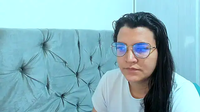 Snapshot of MARILYN_GARCIA chatting on 01/19/25, 05:39 MARILYN GARCIA online show from 01/19/25, 05:39