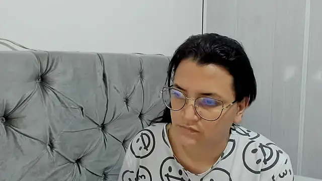 Snapshot of MARILYN_GARCIA chatting on 01/27/25, 07:24 MARILYN GARCIA online show from 01/27/25, 07:24