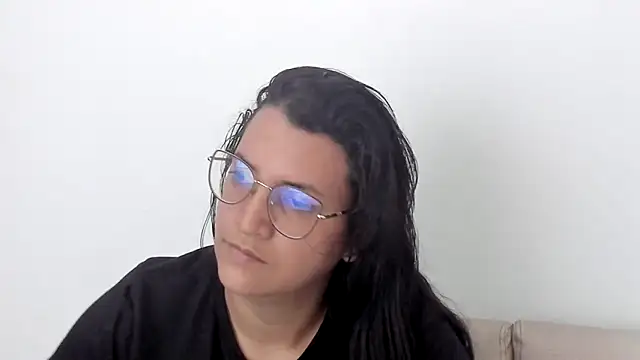 Snapshot of MARILYN_GARCIA chatting on 02/24/25, 05:53 MARILYN GARCIA online show from 02/24/25, 05:53