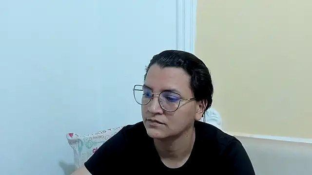 Snapshot of MARILYN_GARCIA chatting on 03/03/25, 09:37 MARILYN GARCIA online show from 03/03/25, 09:37