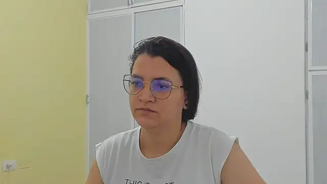 Snapshot of MARILYN_GARCIA chatting on 03/12/25, 02:01 MARILYN GARCIA online show from 03/12/25, 02:01