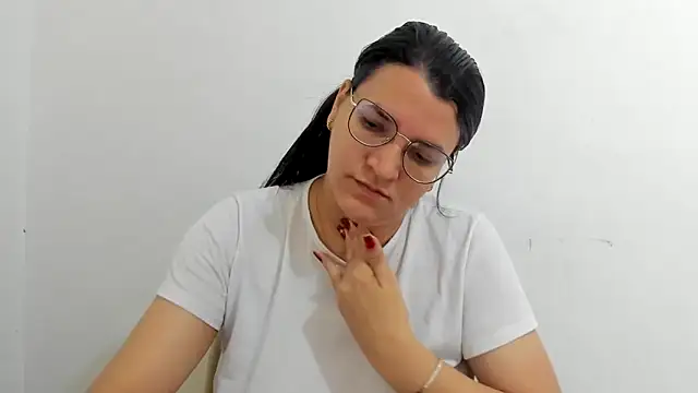 Snapshot of MARILYN_GARCIA chatting on 09/12/25, 12:49 MARILYN GARCIA online show from 09/12/25, 12:49