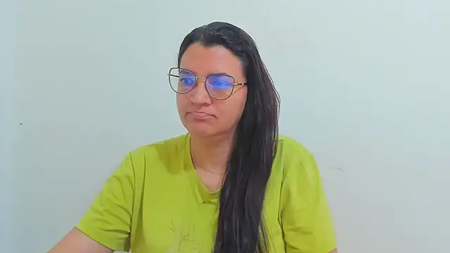 Snapshot of MARILYN_GARCIA chatting on 09/30/25, 02:22 MARILYN GARCIA online show from 09/30/25, 02:22