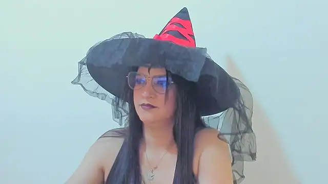 Snapshot of MARILYN_GARCIA chatting on 10/31/25, 03:13 MARILYN GARCIA online show from 10/31/25, 03:13