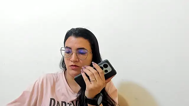 Snapshot of MARILYN_GARCIA chatting on 11/28/25, 04:09 MARILYN GARCIA online show from 11/28/25, 04:09