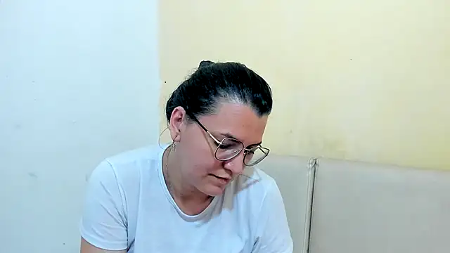 MARILYN GARCIA online show from 04/29/26, 05:30