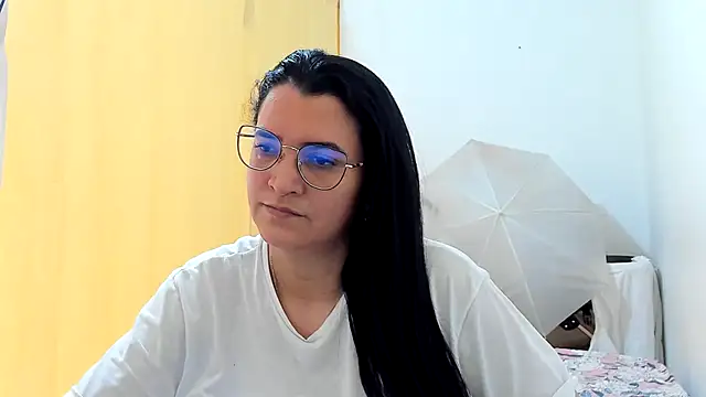 MARILYN GARCIA online show from 05/25/26, 05:30