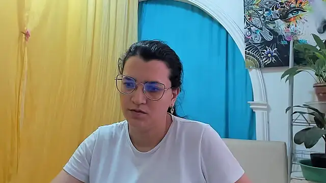 MARILYN GARCIA online show from 07/15/26, 12:54