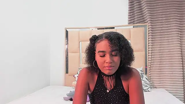 wenndywilliamss online show from 08/06/26, 10:17