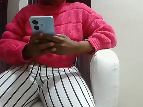Naughtybadgal22 online show from 08/06/26, 09:44