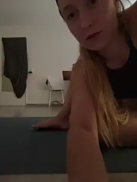 OliviaLulu online show from 08/08/26, 05:15