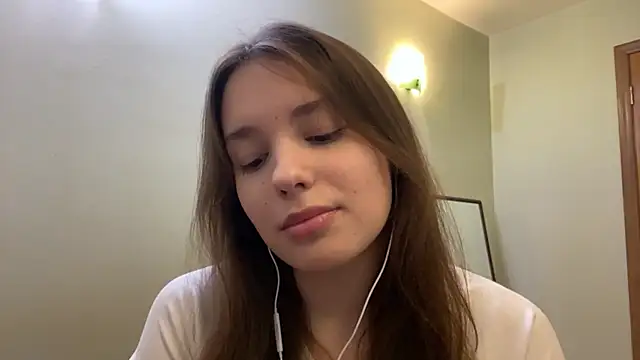 HootedIlk online show from 08/07/26, 02:30