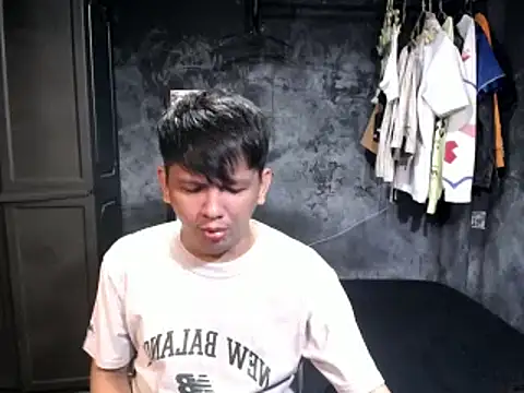 asianPinoy4you online show from 10/04/25, 08:34