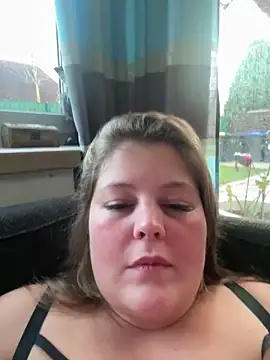 Snapshot of BootyLola chatting on 11/02/25, 03:47 BootyLola online show from 11/02/25, 03:47