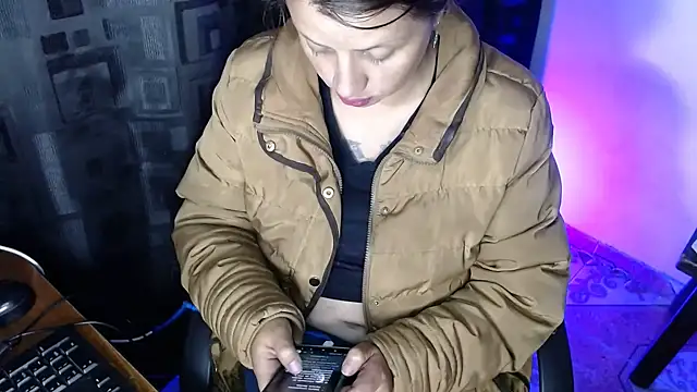 kattydirtylol online show from 04/07/26, 02:01