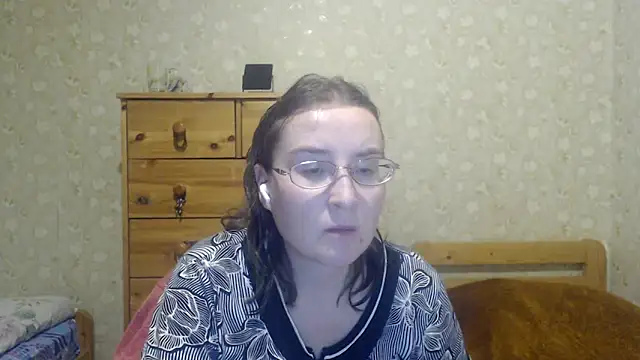 Snapshot of Smart_Rose chatting on 02/08/25, 11:13 Smart Rose online show from 02/08/25, 11:13