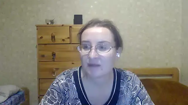 Snapshot of Smart_Rose chatting on 02/12/25, 05:16 Smart Rose online show from 02/12/25, 05:16