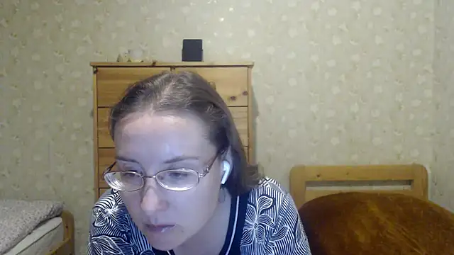 Snapshot of Smart_Rose chatting on 03/02/25, 09:22 Smart Rose online show from 03/02/25, 09:22