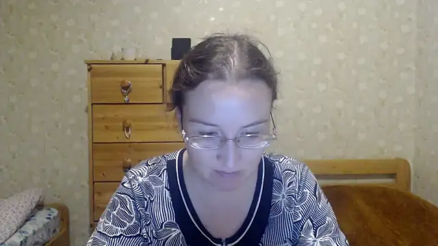 Snapshot of Smart_Rose chatting on 03/03/25, 04:46 Smart Rose online show from 03/03/25, 04:46