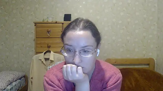 Snapshot of Smart_Rose chatting on 03/06/25, 09:53 Smart Rose online show from 03/06/25, 09:53