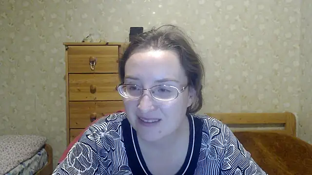 Snapshot of Smart_Rose chatting on 03/07/25, 06:54 Smart Rose online show from 03/07/25, 06:54