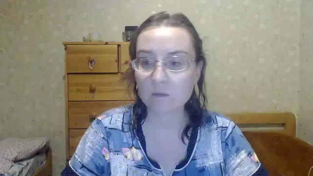 Snapshot of Smart_Rose chatting on 03/10/25, 10:02 Smart Rose online show from 03/10/25, 10:02