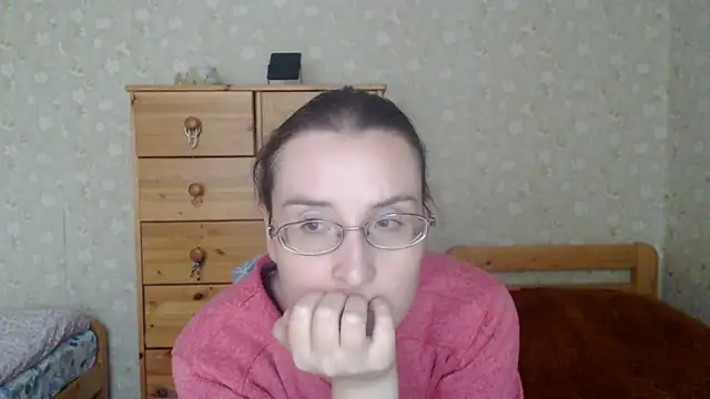 Snapshot of Smart_Rose chatting on 03/19/25, 03:08 Smart Rose online show from 03/19/25, 03:08