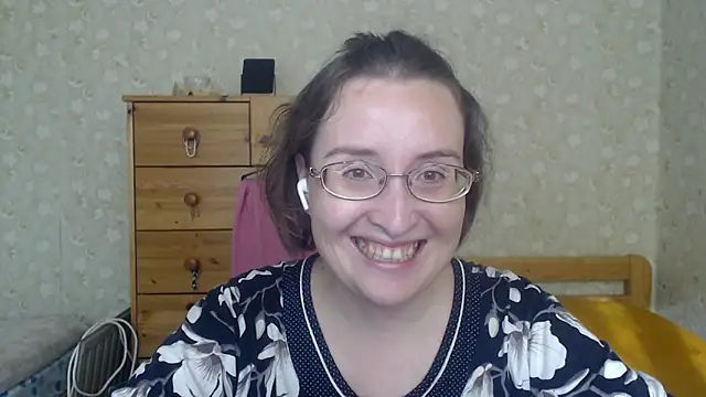 Snapshot of Smart_Rose chatting on 09/14/25, 06:23 Smart Rose online show from 09/14/25, 06:23