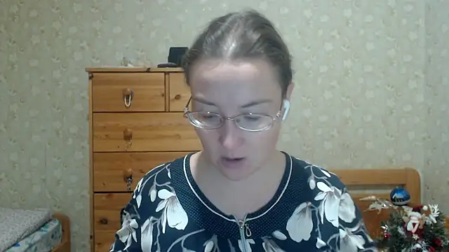 Snapshot of Smart_Rose chatting on 01/15/26, 10:02 Smart Rose online show from 01/15/26, 10:02