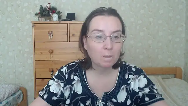 Snapshot of Smart_Rose chatting on 02/03/26, 11:15 Smart Rose online show from 02/03/26, 11:15