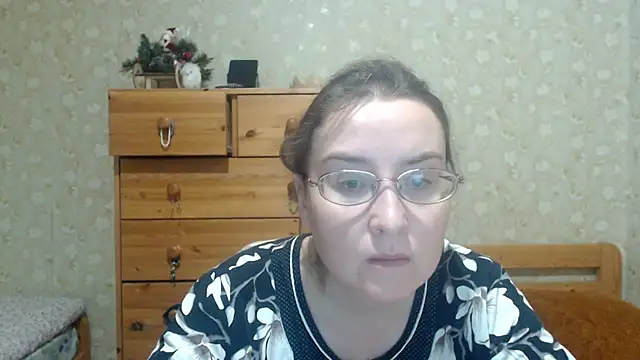 Snapshot of Smart_Rose chatting on 02/03/26, 11:21 Smart Rose online show from 02/03/26, 11:21