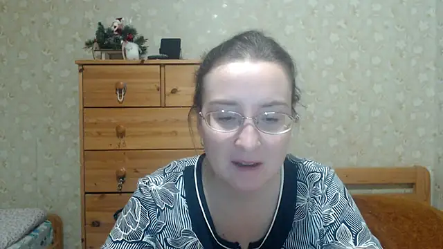 Snapshot of Smart_Rose chatting on 02/07/26, 06:11 Smart Rose online show from 02/07/26, 06:11