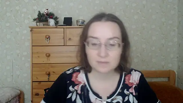 Snapshot of Smart_Rose chatting on 02/11/26, 01:27 Smart Rose online show from 02/11/26, 01:27