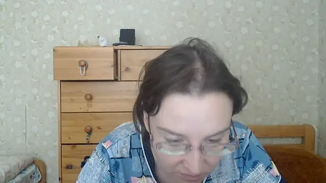 Snapshot of Smart_Rose chatting on 02/22/26, 01:31 Smart Rose online show from 02/22/26, 01:31