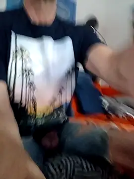 Snapshot of Stavross166 chatting on 01/07/25, 11:05 Stavross166 online show from 01/07/25, 11:05