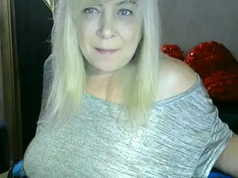 Snapshot of AgoniA7 chatting on 01/26/25, 04:20 AgoniA7 online show from 01/26/25, 04:20